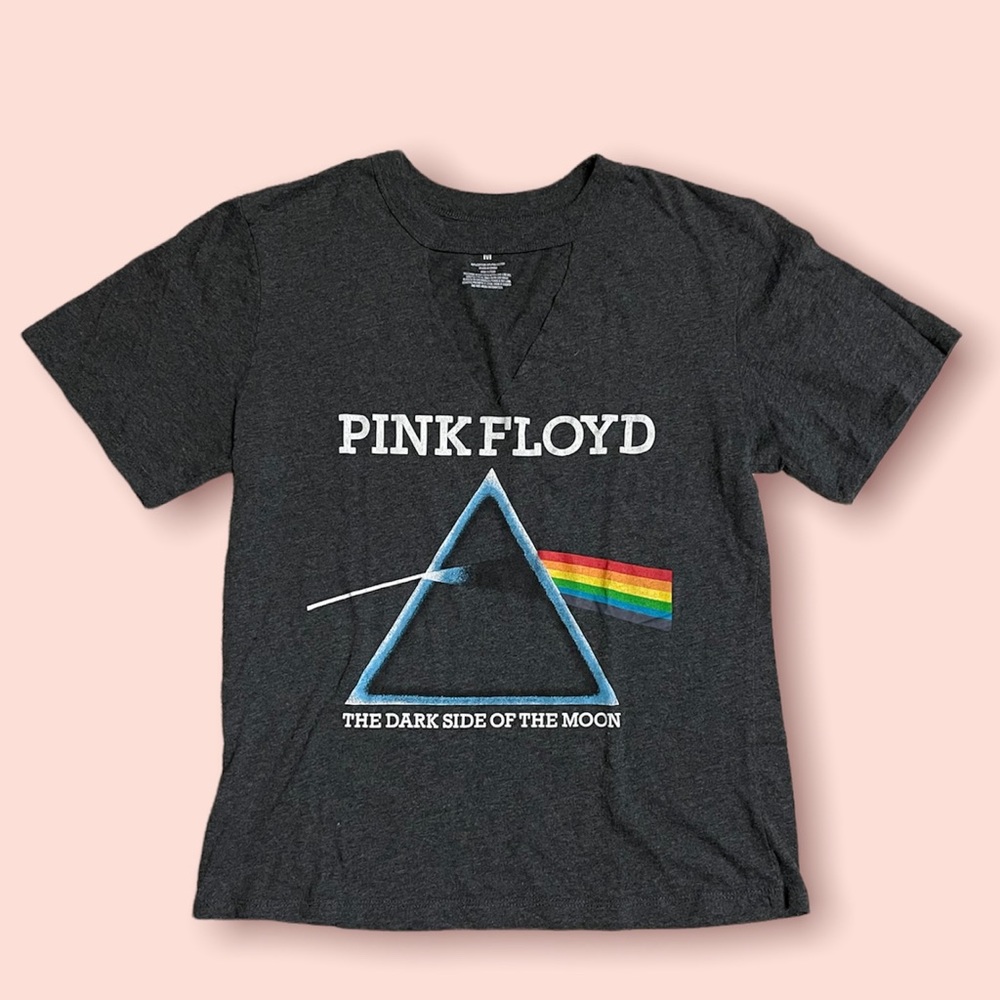 Women’s Pink Floyd shirt